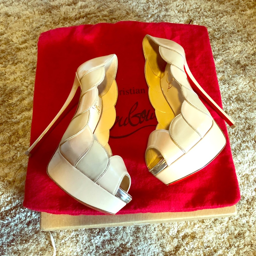 Christian Louboutin torsatoe 150 version nude